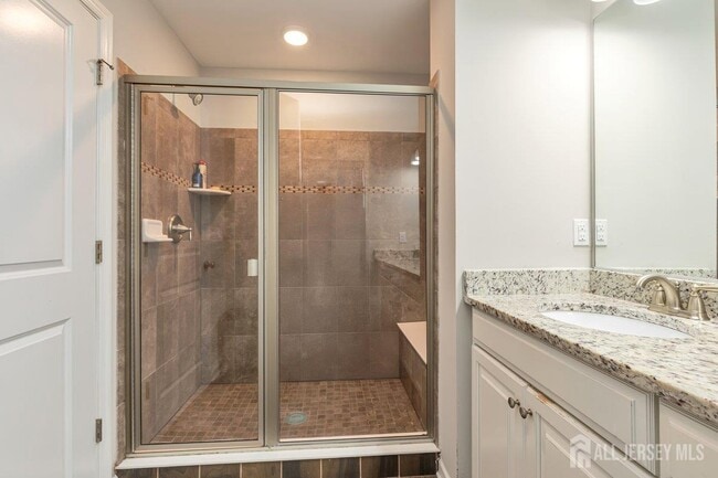 Building Photo - 1302 Hights Farm Rd N