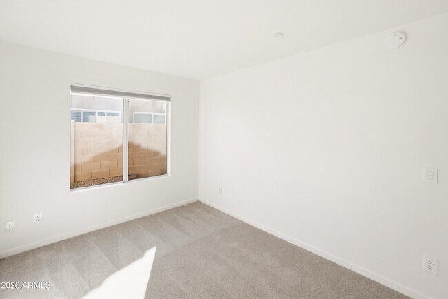 Building Photo - 9321 E Caribbean Ln