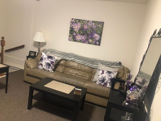 Building Photo - 1024 Chestnut St