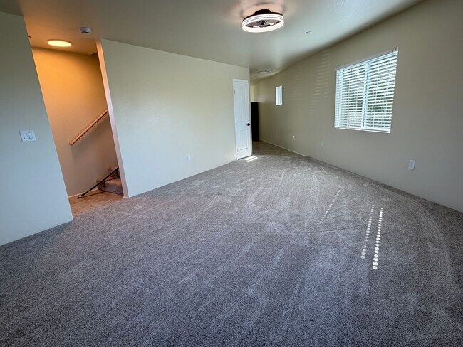 Building Photo - 1413 Shoshone St