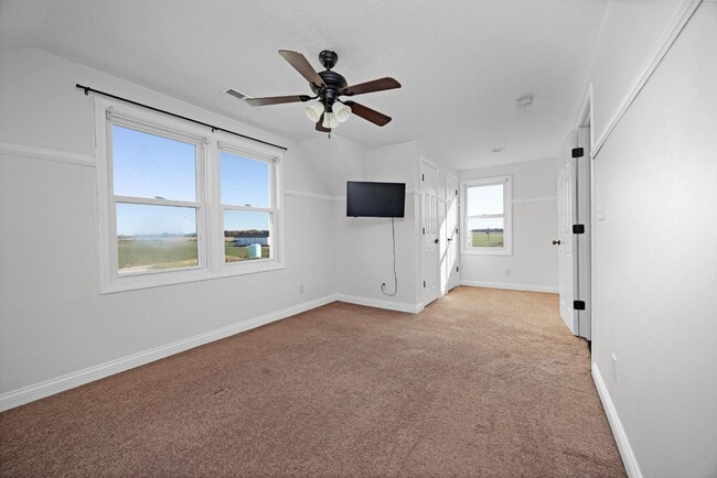 Building Photo - 180 White Mills Glendale Rd W