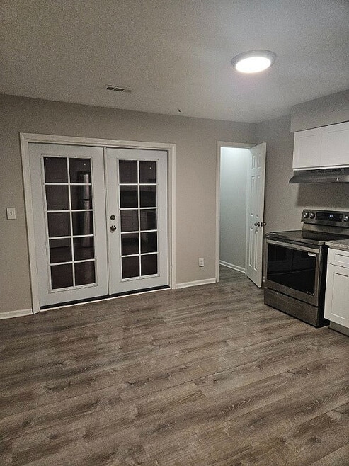 Building Photo - Carlton Ford Apartments