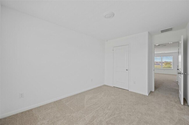 Building Photo - 321 Brody Ln