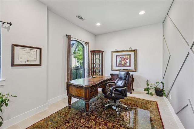 Building Photo - 1724 Hartley Ln