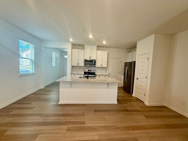 Building Photo - Three bedroom, 2.5 bath townhome in Mebane...