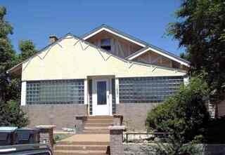 Primary Photo - 1621 Evans Ave