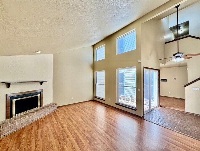 Building Photo - 415 Timberwind Rd