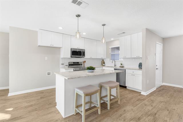 Building Photo - 714 Pleasant Valley Rd