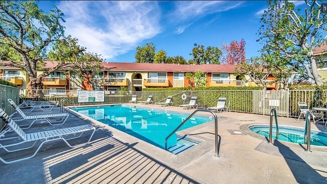 Building Photo - Whittier 2 bedrooms 2 bathrooms