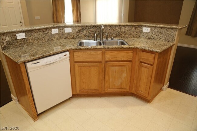 Building Photo - 4780 Double Down Dr