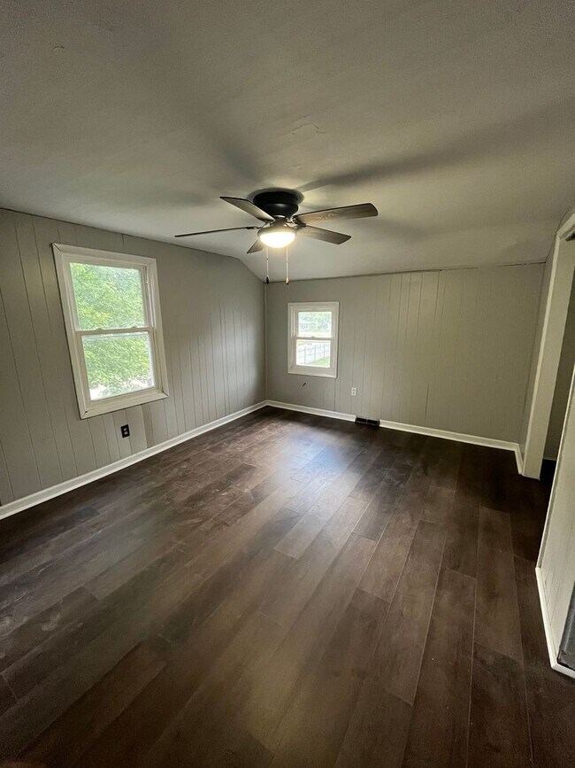 Building Photo - 2 Bedroom home available in Cherry Valley