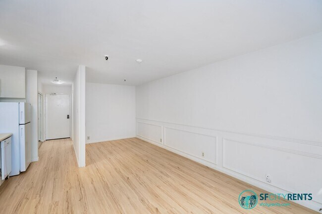 Building Photo - Pacific Heights: Studio w/ Sleeping Alcove...
