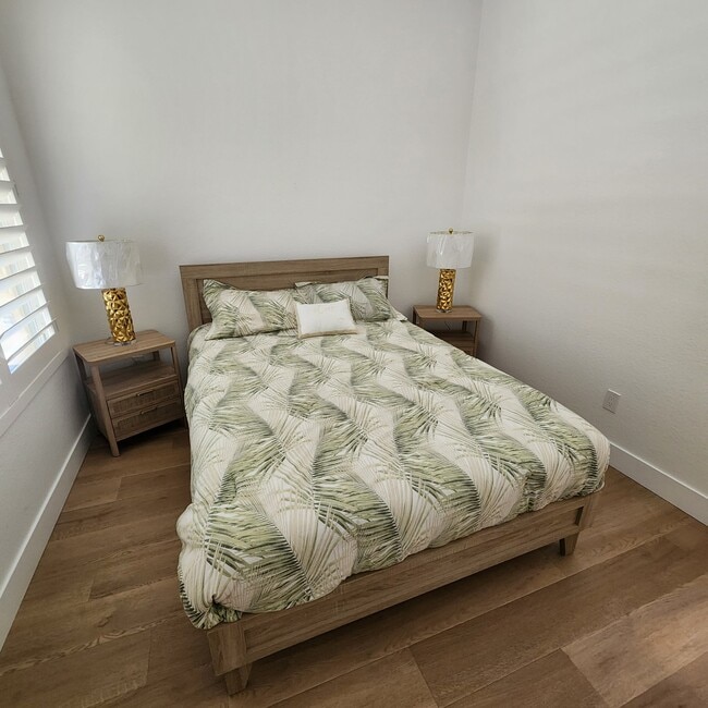 Building Photo - 44010 Royal Troon Dr