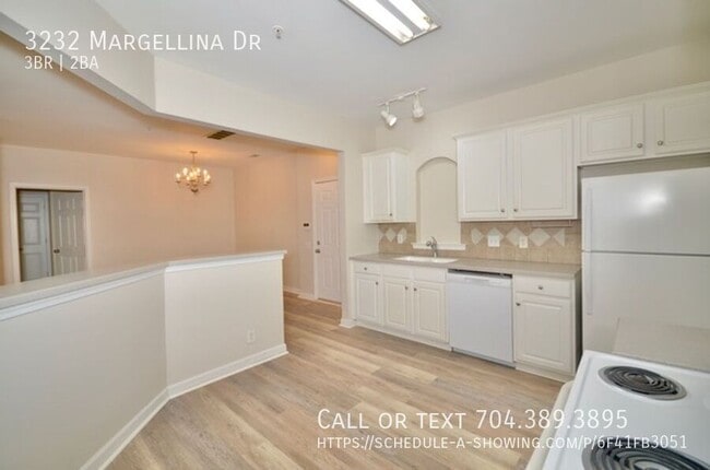 Building Photo - 3232 Margellina Drive