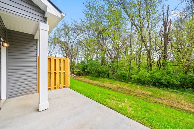 Building Photo - New Construction! GARBAGE/LAWN INCLUDED! N...