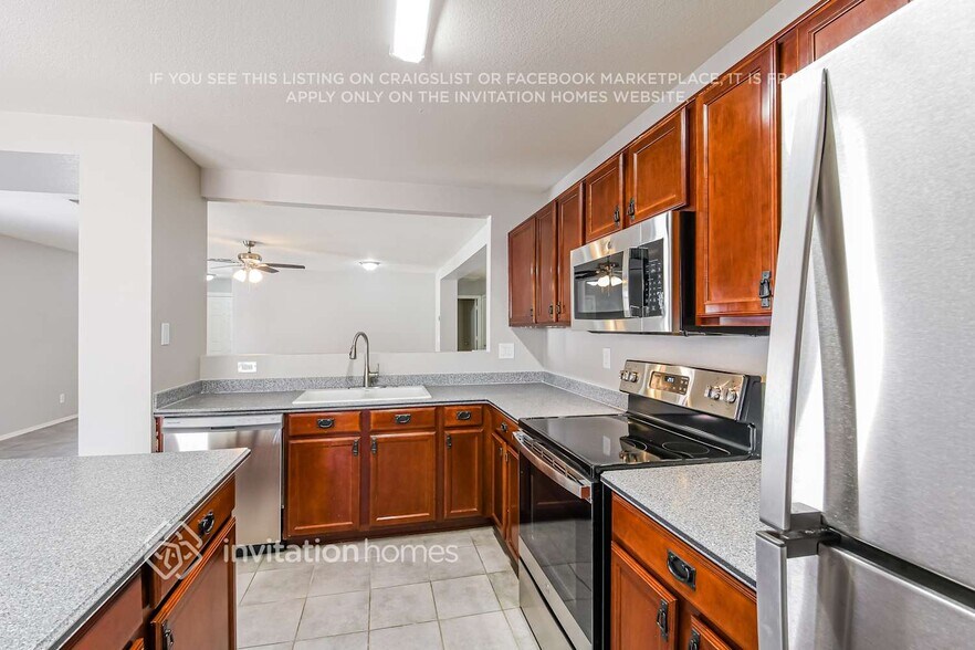 Building Photo - 3008 W Blue Sky Dr