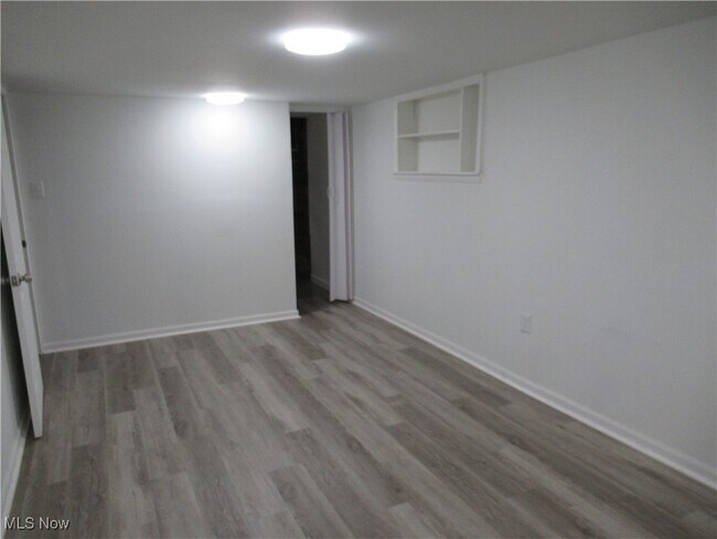 Building Photo - 12213 Mortimer Ave