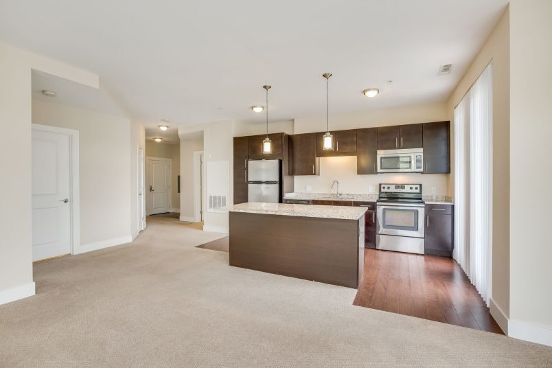 Building Photo - 223 Concord Tpke