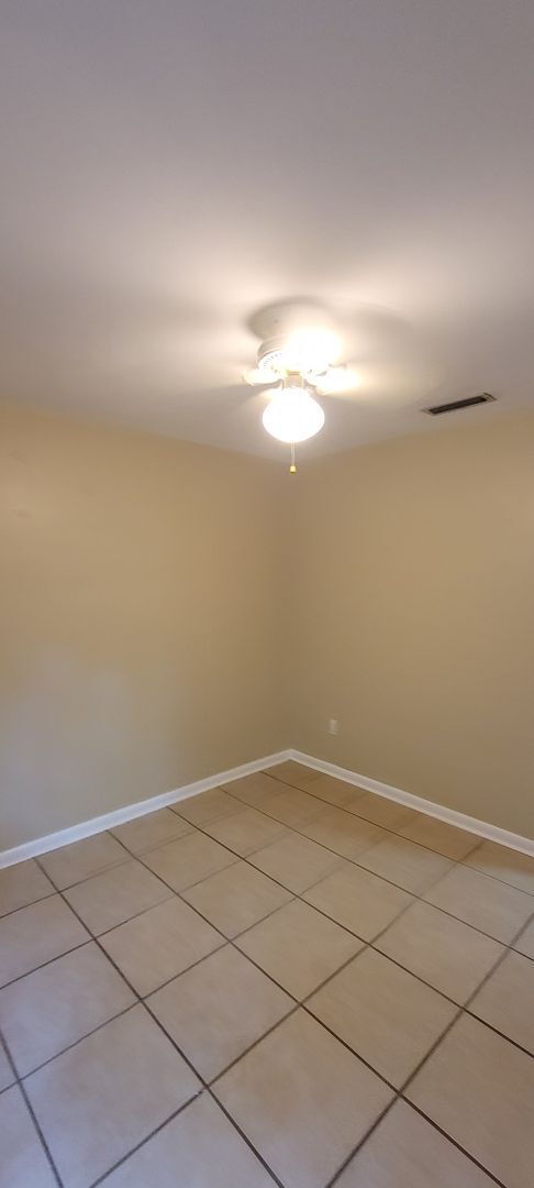 Building Photo - 4/2 (Madison Park) Nice home in quiet neighborhood