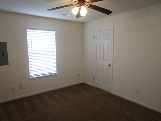 Building Photo - 3505-3507 La Mesa Dr.