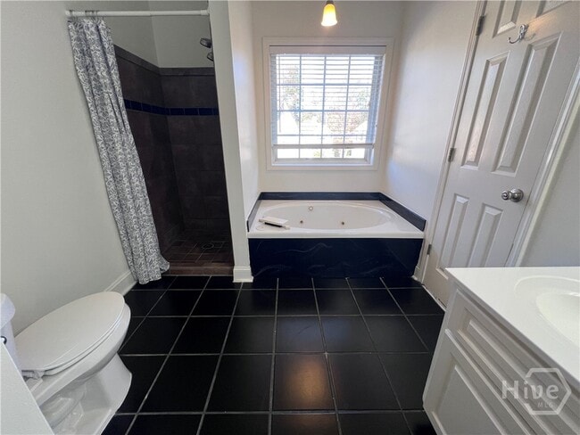 Building Photo - 238 Covington Pl