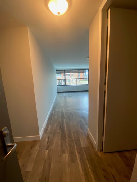 Building Photo - 1130 S Michigan Ave