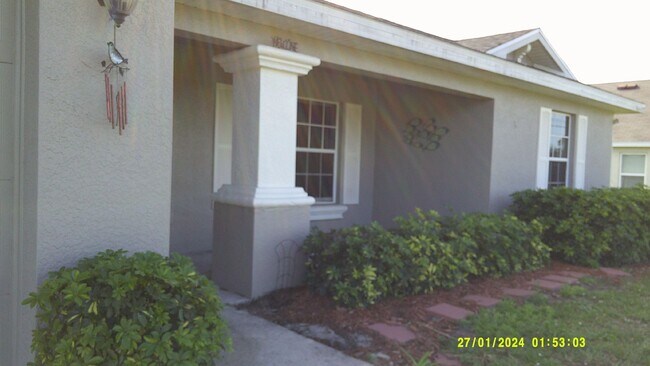 Building Photo - Available Now With 1/2 Off First Month's Rentl! Nice 3/2/2 Across From Oasis North School & Park