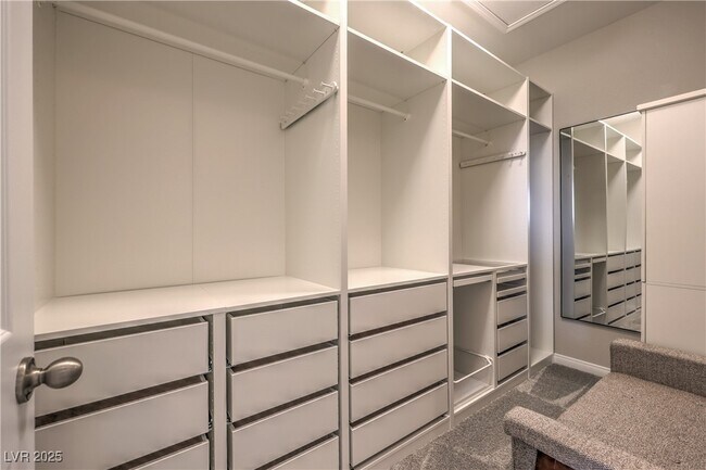 Building Photo - 904 Cottonwood Hl Pl