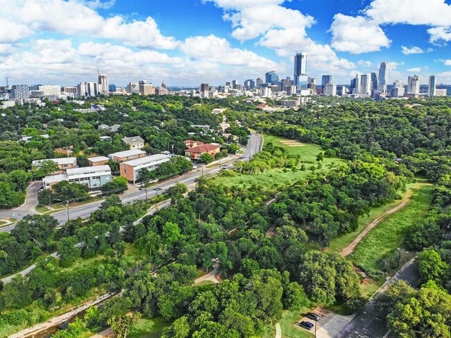 Building Photo - 2205 N Lamar Blvd