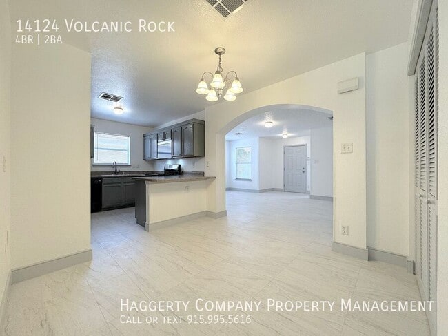 Building Photo - 14124 Volcanic Rock Dr