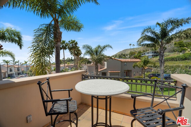 Building Photo - 6450 Lunita Rd