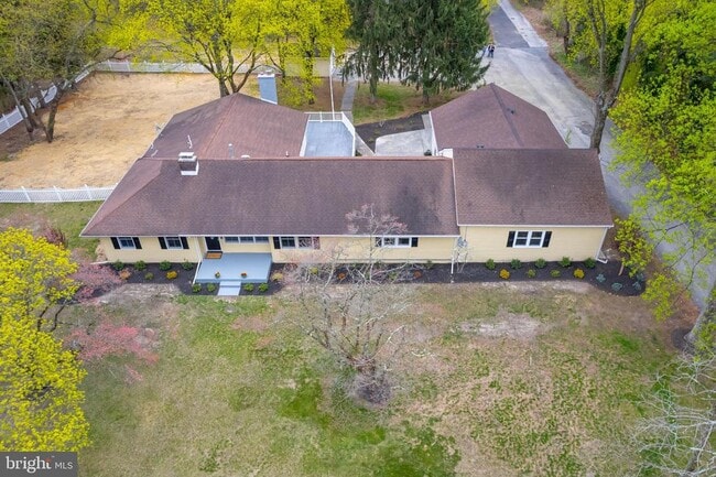 Building Photo - 370 Ganttown Rd