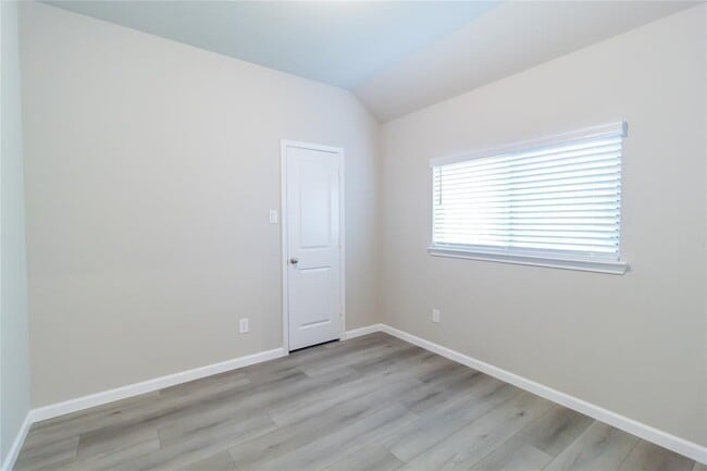 Building Photo - 8918 Hartford River Ln