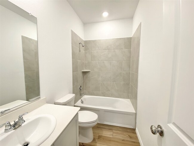 Building Photo - 8005 Green Heron Dr