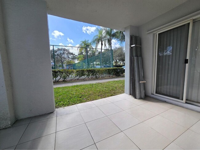 Building Photo - 2600 S University Dr