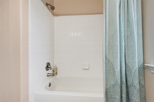 Building Photo - 4102 Caneshaw Dr