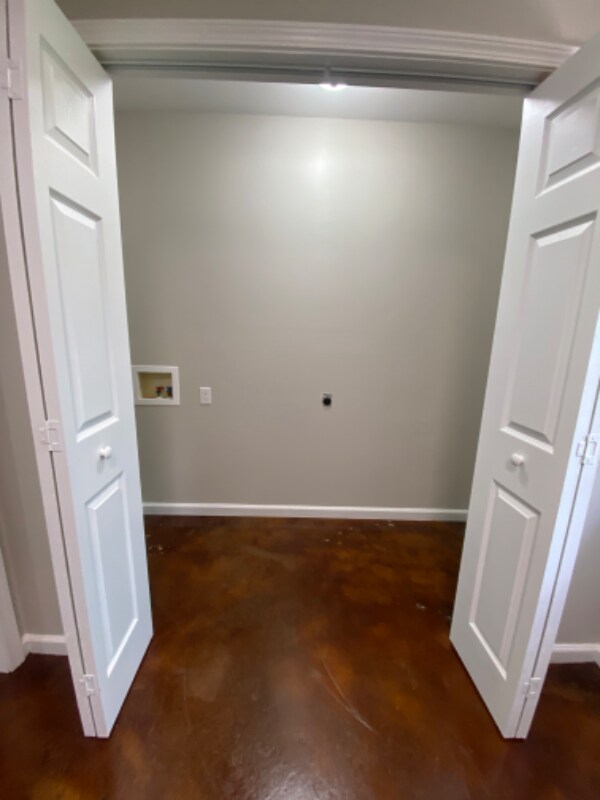 Building Photo - 8233 Baudoin Rd