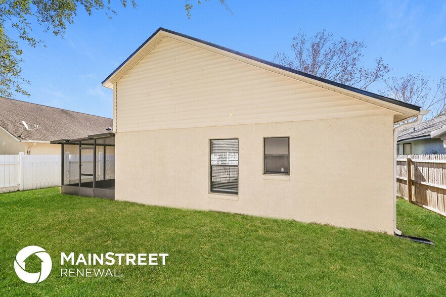 Building Photo - 267 Lakebreeze Cir