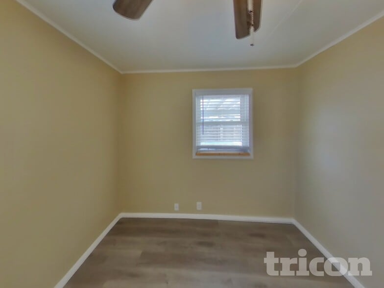 Building Photo - 1928 S Franklin Ave