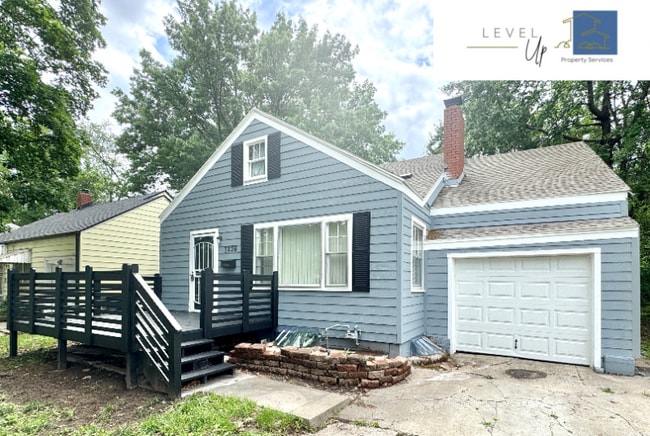 Building Photo - 7208 Lydia Ave