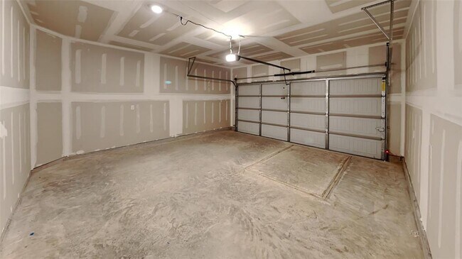 Building Photo - 12005 SW 32nd St