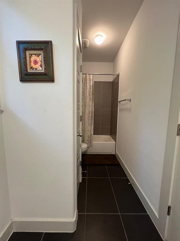 Building Photo - 9605 Tanager Way