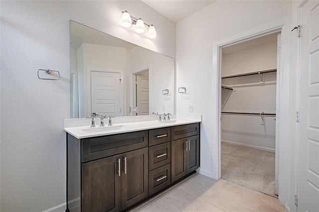 Building Photo - 3511 Clara Dr