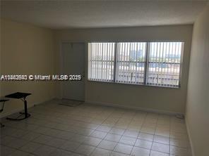 Building Photo - 401 Golden Isles Dr