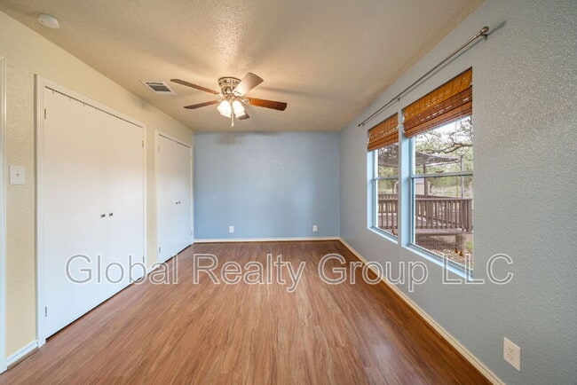 Building Photo - 153 Oak Valley Dr