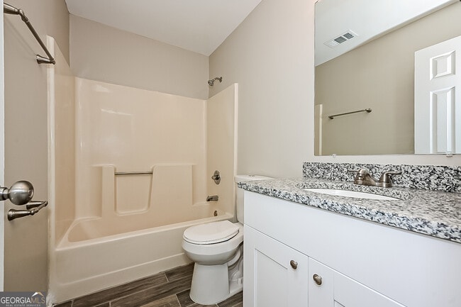 Building Photo - 2877 Old S Dr