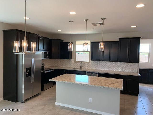 Building Photo - 2832 S Lynch Cir