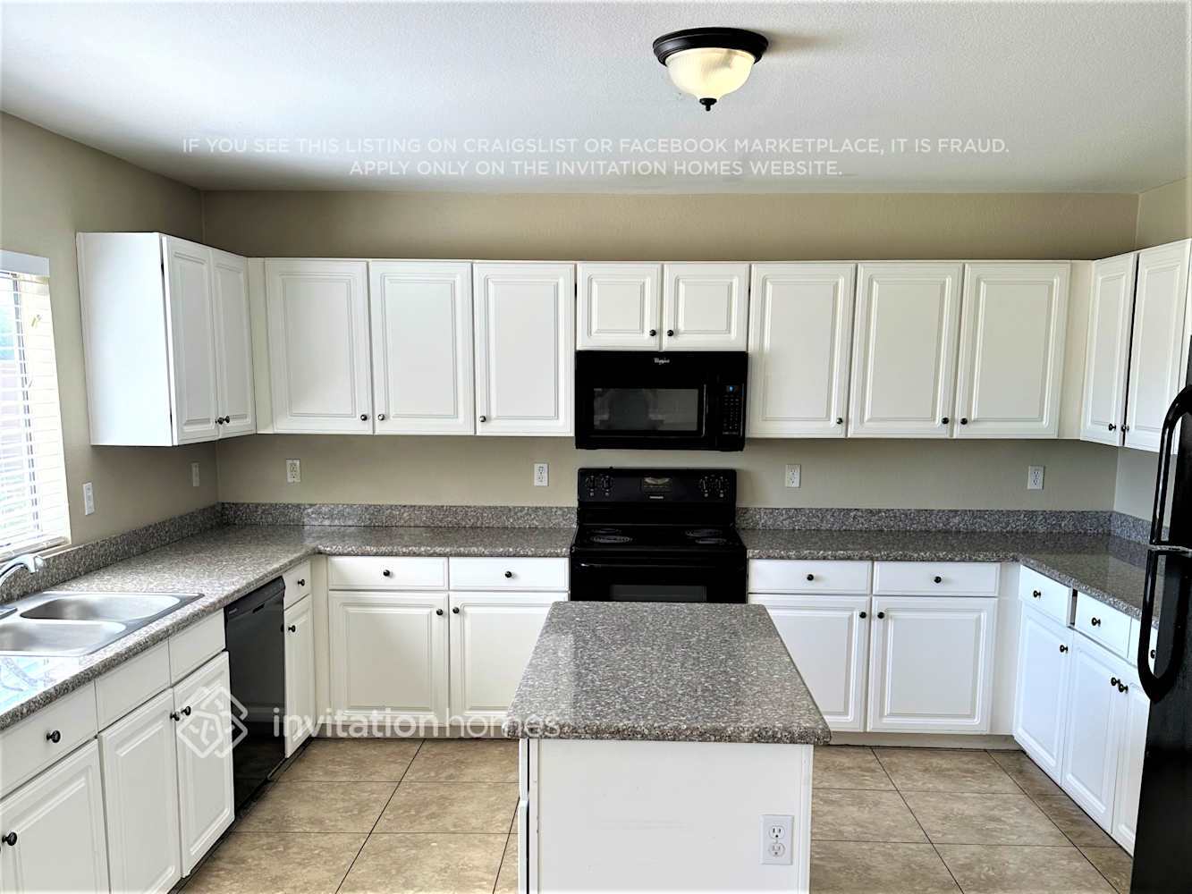 Building Photo - 18463 N 111th Ct