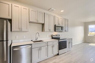 Building Photo - Brand new 2 Bed / 2 Bath in Eagle Colorado...