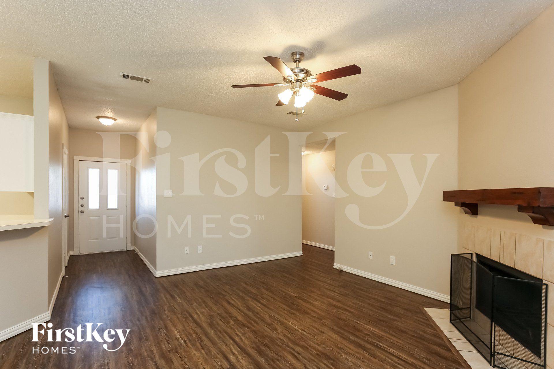 Building Photo - 805 Shadybrook Ln